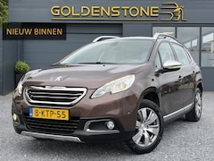 Peugeot 2008 - 1.2 VTi Allure 2e Eigenaar, D-riem vv in 2023, Trekhaak, Navi, Clima, Cruise, Dealer Onder
