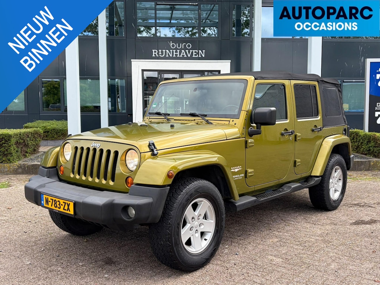 Jeep Wrangler Unlimited - 3.8 Sahara 3.8 Sahara , CRUISE CONTROLE, 4WD, AUTOMAAT, TREKHAAK, AIRCO, HARD EN SOFTTOP !, ONDERHOUD - AutoWereld.nl