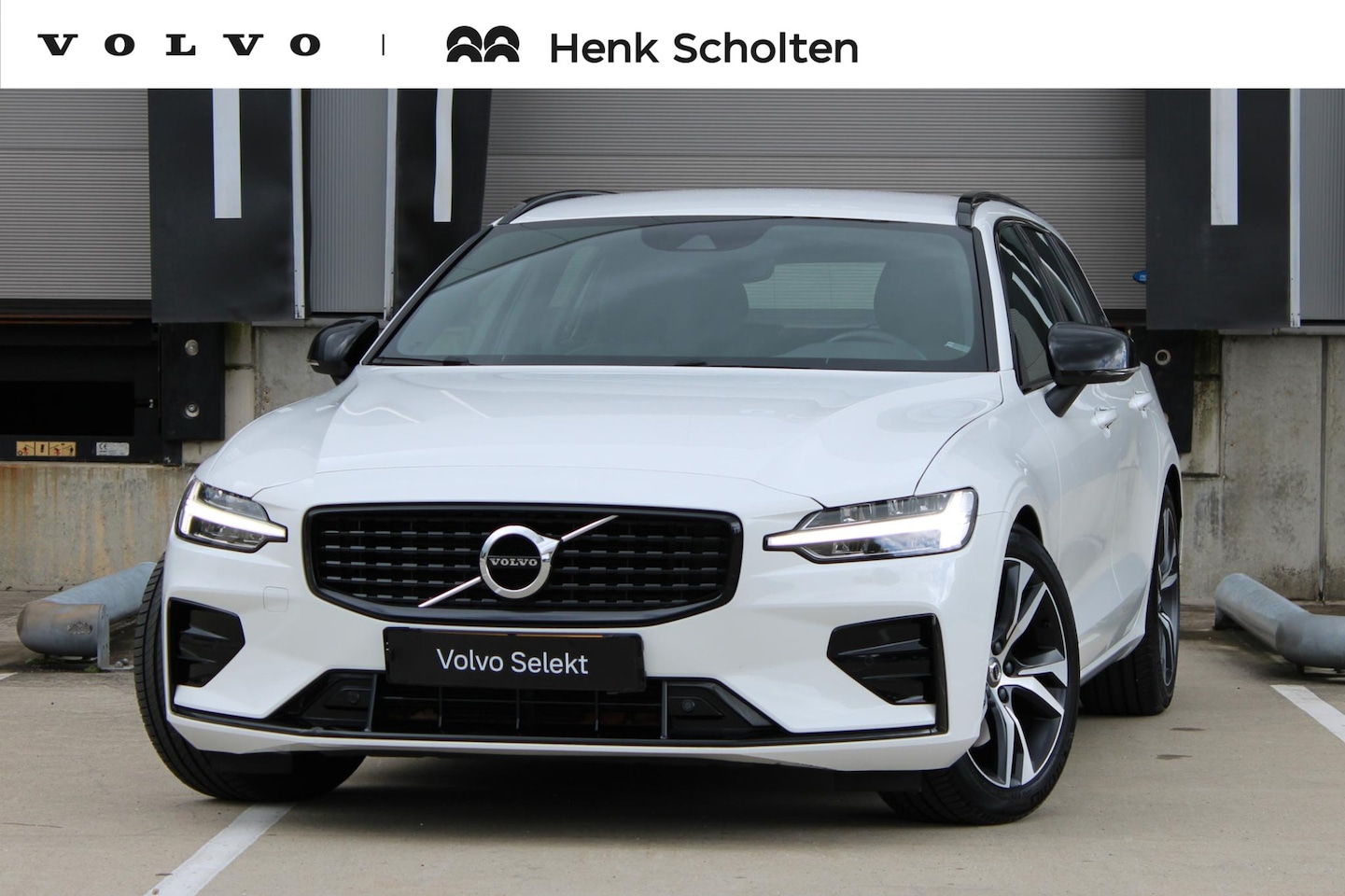 Volvo V60 - B3 R-design | Adaptieve Cruise Control met Pilot Assist |  Verwarmbare voorstoelen + stuur - AutoWereld.nl
