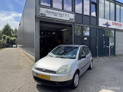 Ford Fiesta - 1.3 Ambiente 107.000 km NAP Logisch Nieuwe APK