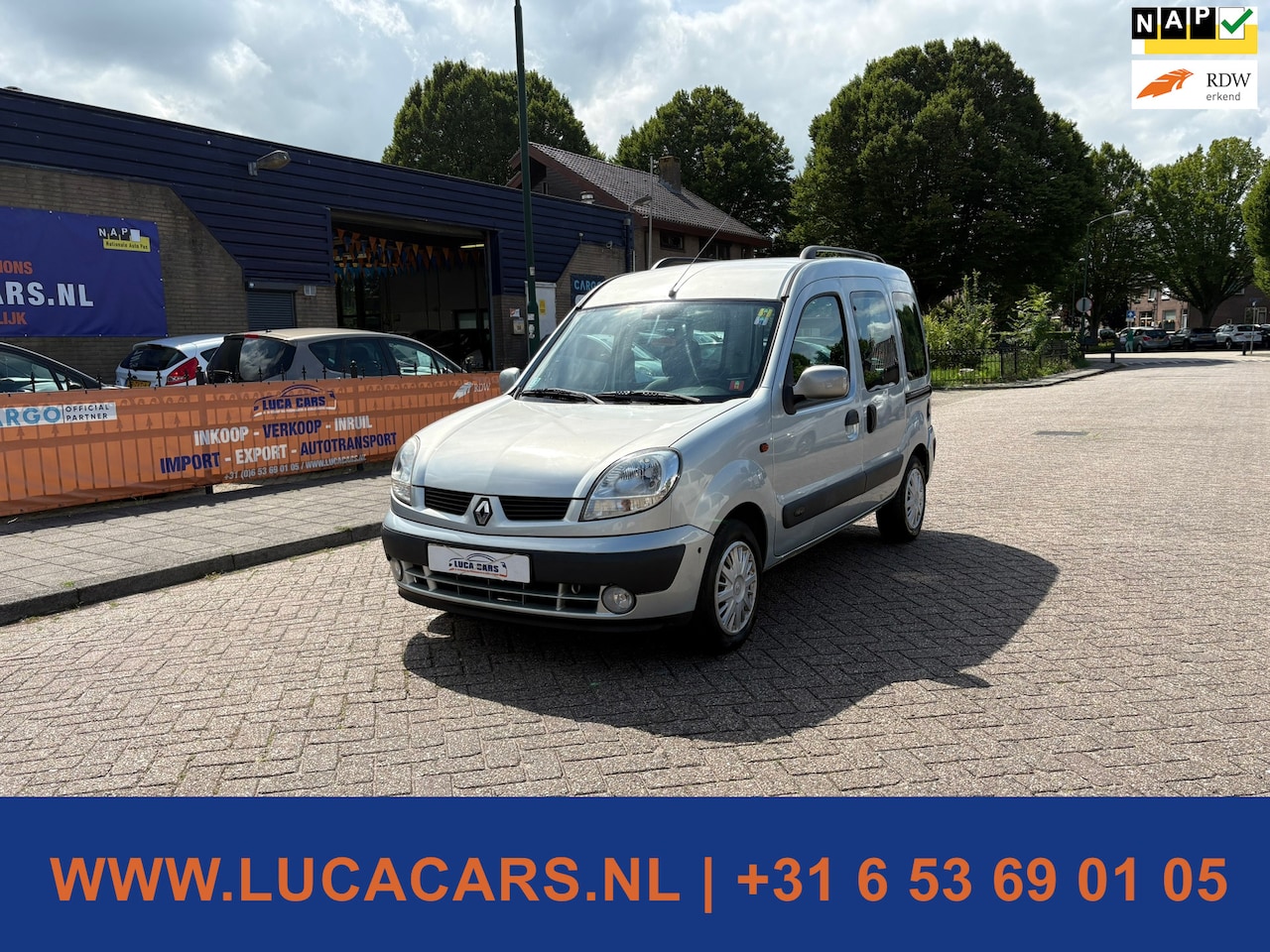 Renault Kangoo - 1.6-16V Privilège invalide lift rolstoelvervoer - AutoWereld.nl