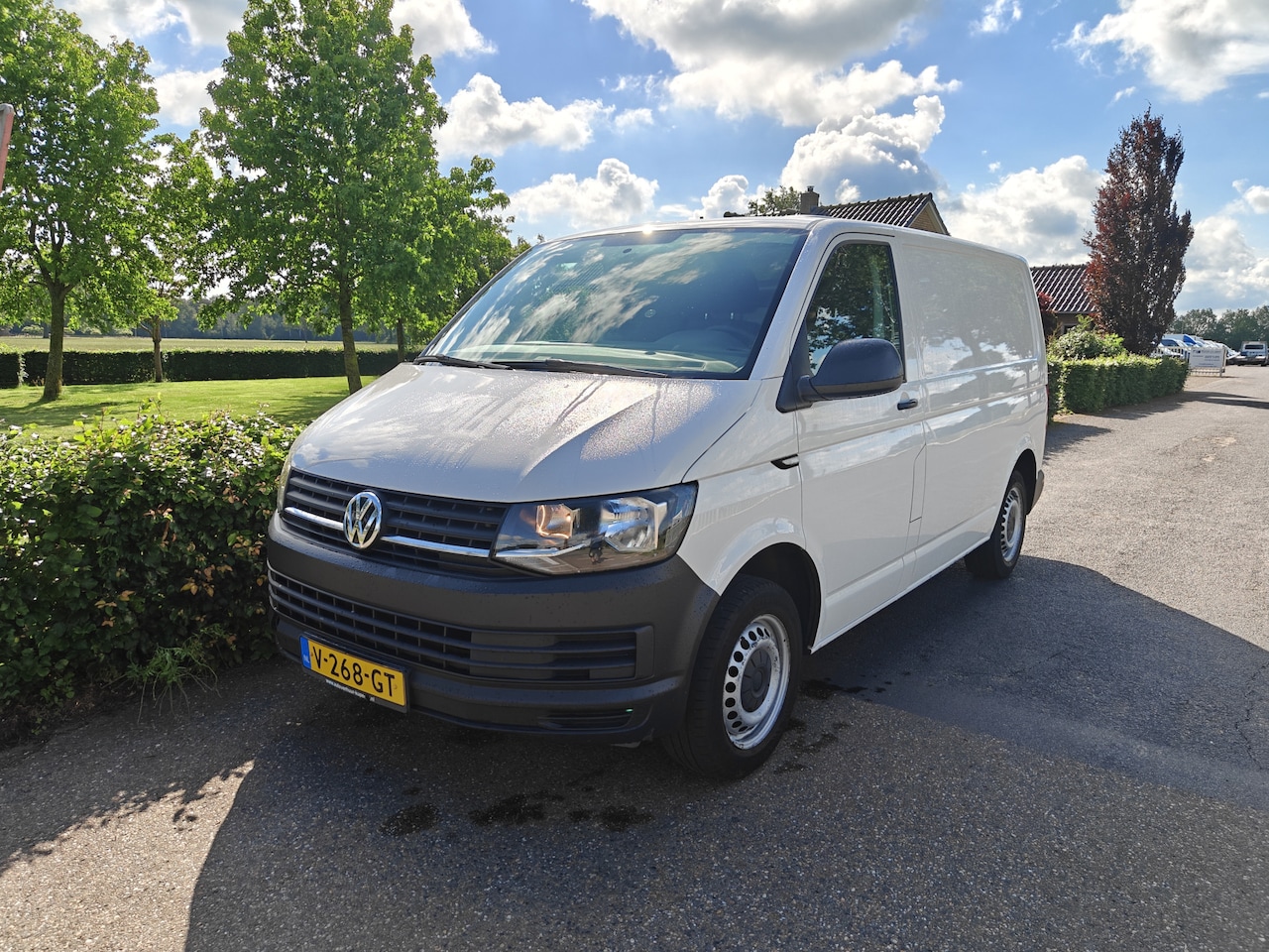 Volkswagen Transporter - 2.0 TDI L1H1 Economy AIRCO BJ 2017 - AutoWereld.nl