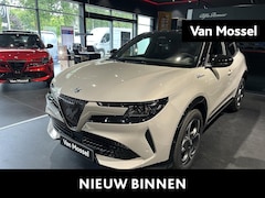 Alfa Romeo Junior - 1.2 Turbo Hybrid Ibrida Sport Speciale | Techno Pack | Electrisch Panorama Schuifdak | LMV