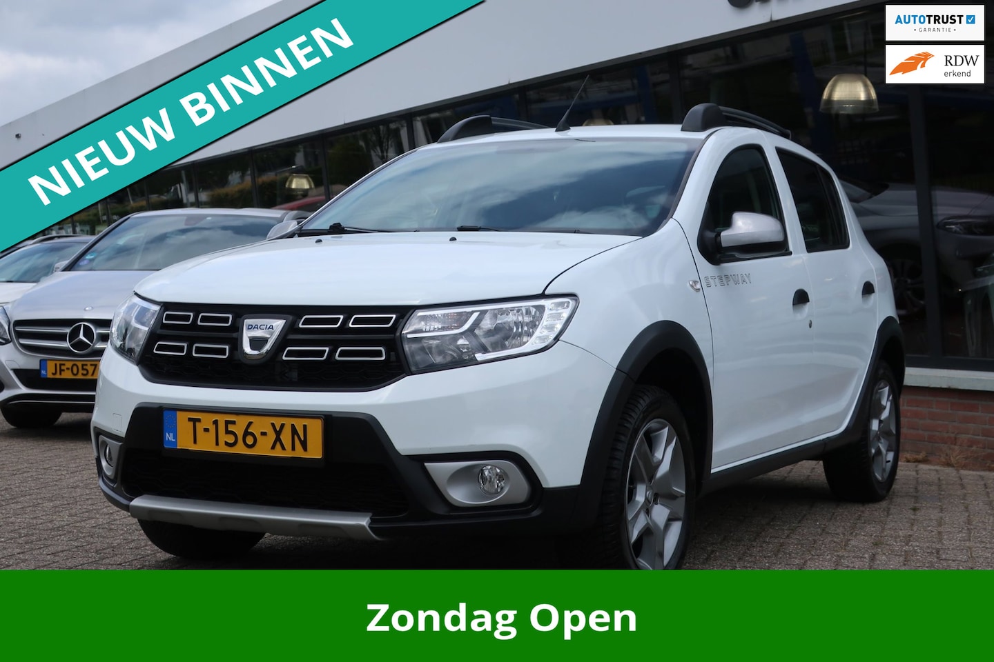 Dacia Sandero - 0.9 TCe Tech Road LED_AIRCO_CRUIS_NAVI_PDC_TREKHAAK. - AutoWereld.nl