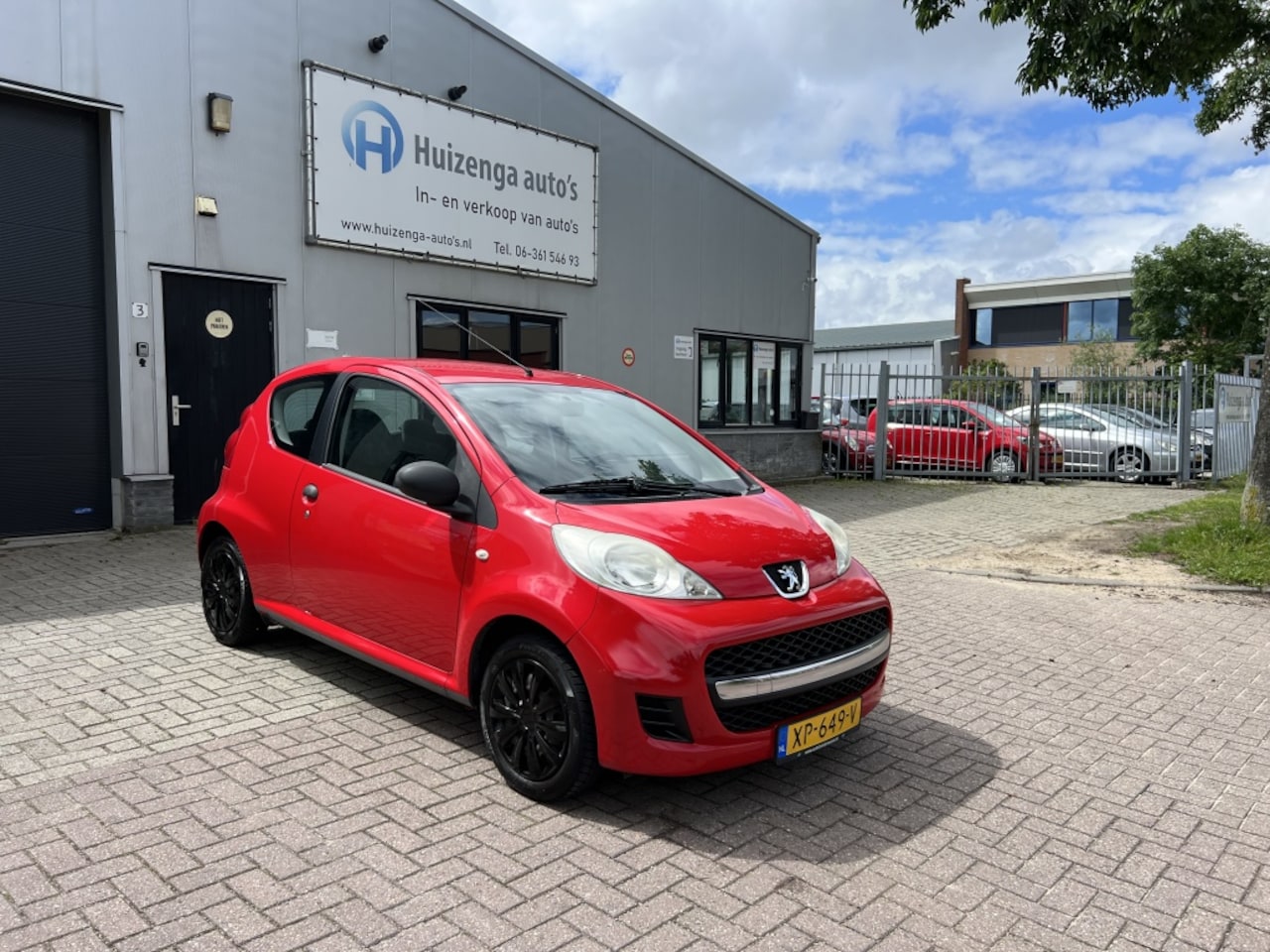 Peugeot 107 - 1.0 |3 deurs |APK 21-03-2027 - AutoWereld.nl