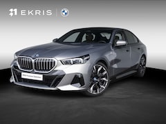 BMW 5-serie - Sedan 530e | M Sportpakket | Glazen Panoramadak | Stuur- en stoelverwarming | Trekhaak Ele