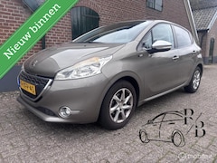 Peugeot 208 - 1.2 VTi Style NAVIGATIE AIRCO DISTRIBUTIE VERV