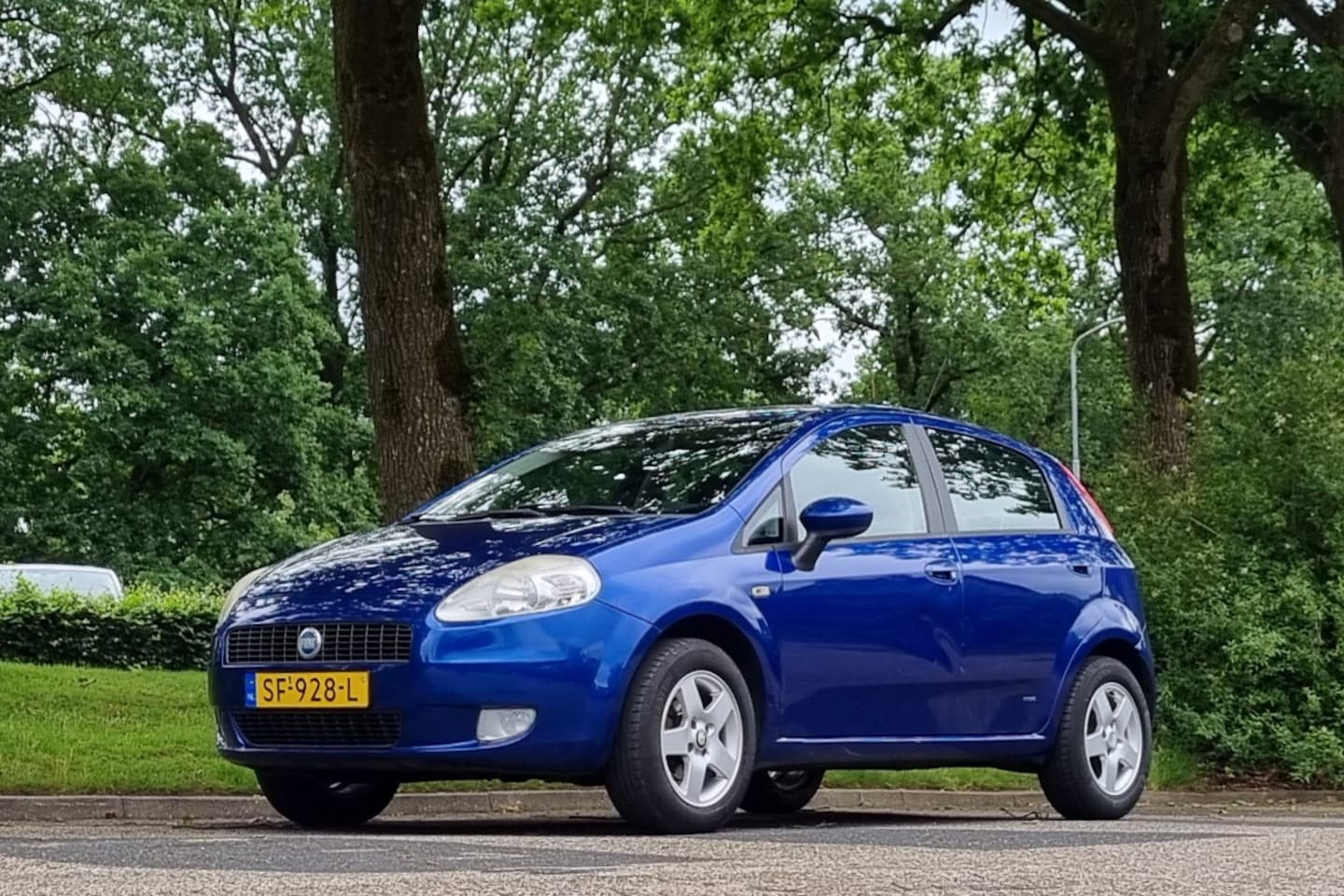 Fiat Grande Punto - 1.2 Dynamic 1.2 Dynamic, APK t/m 04-2027, Airco, Radio/CD. - AutoWereld.nl