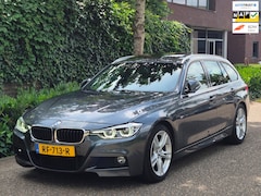 BMW 3-serie Touring - M Sport High Ex Panorama A CarPlay Keyless Virtual dash Camera 320i High Executive