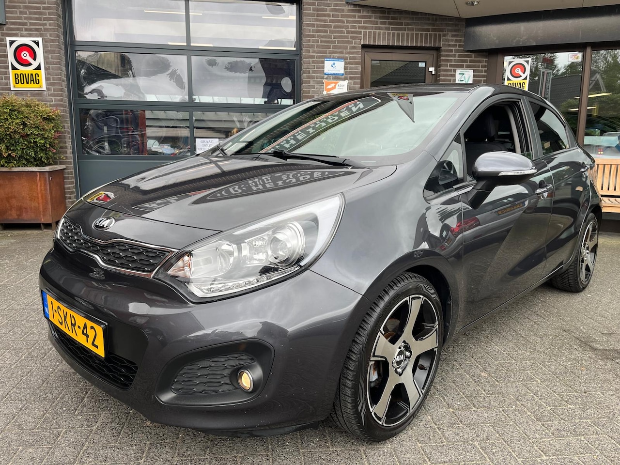 Kia Rio - 1.2 I 5 drs. - AutoWereld.nl