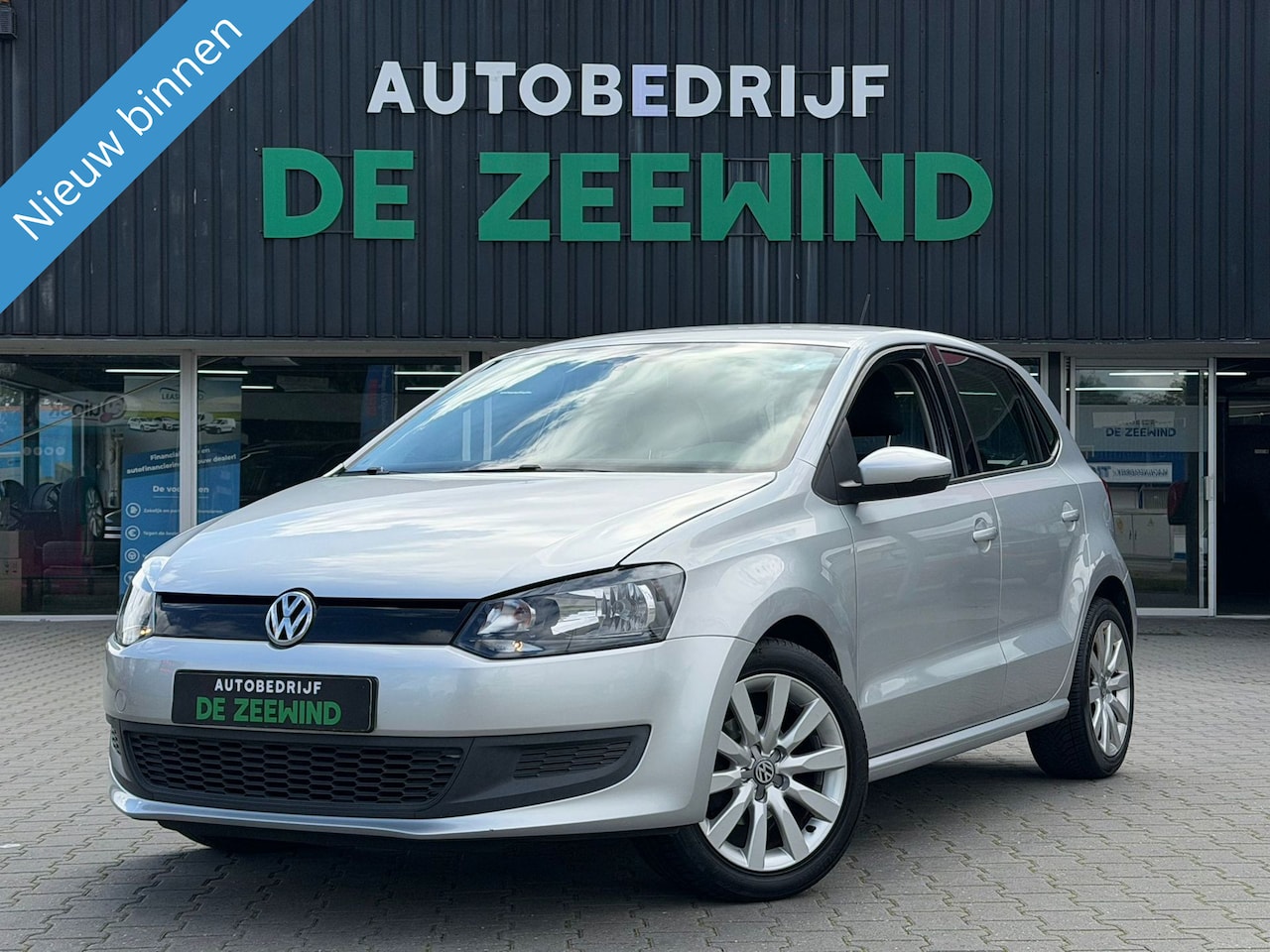 Volkswagen Polo - 1.2-12V Comfortline|Apple carplay|Nieuw APK - AutoWereld.nl