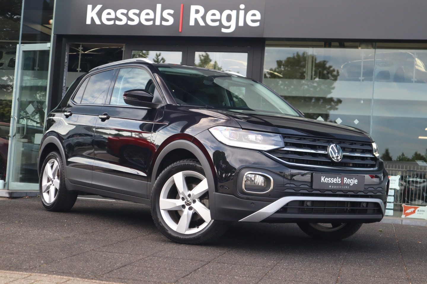 Volkswagen T-Cross - 1.0 TSI Style | ACC | LED | Camera | Stoelverwarming | Virtual | CarPlay | 17” | Sensoren - AutoWereld.nl