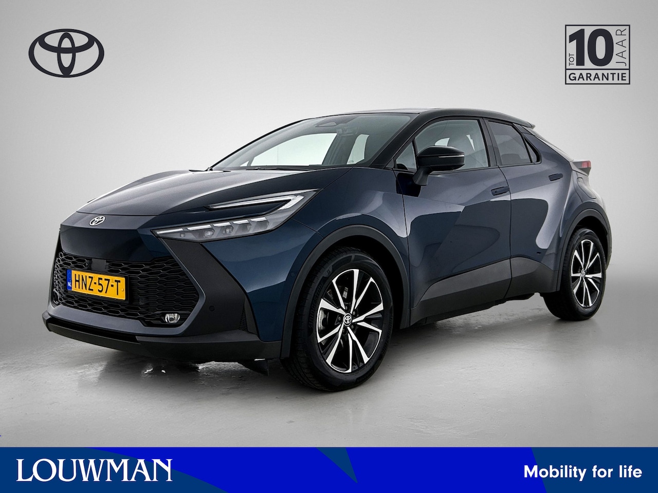 Toyota C-HR - 2.0 Plug-in Hybrid 220 First Edition | Parkeersensoren V+A | Stuur-Stoelverwarming | Onder - AutoWereld.nl