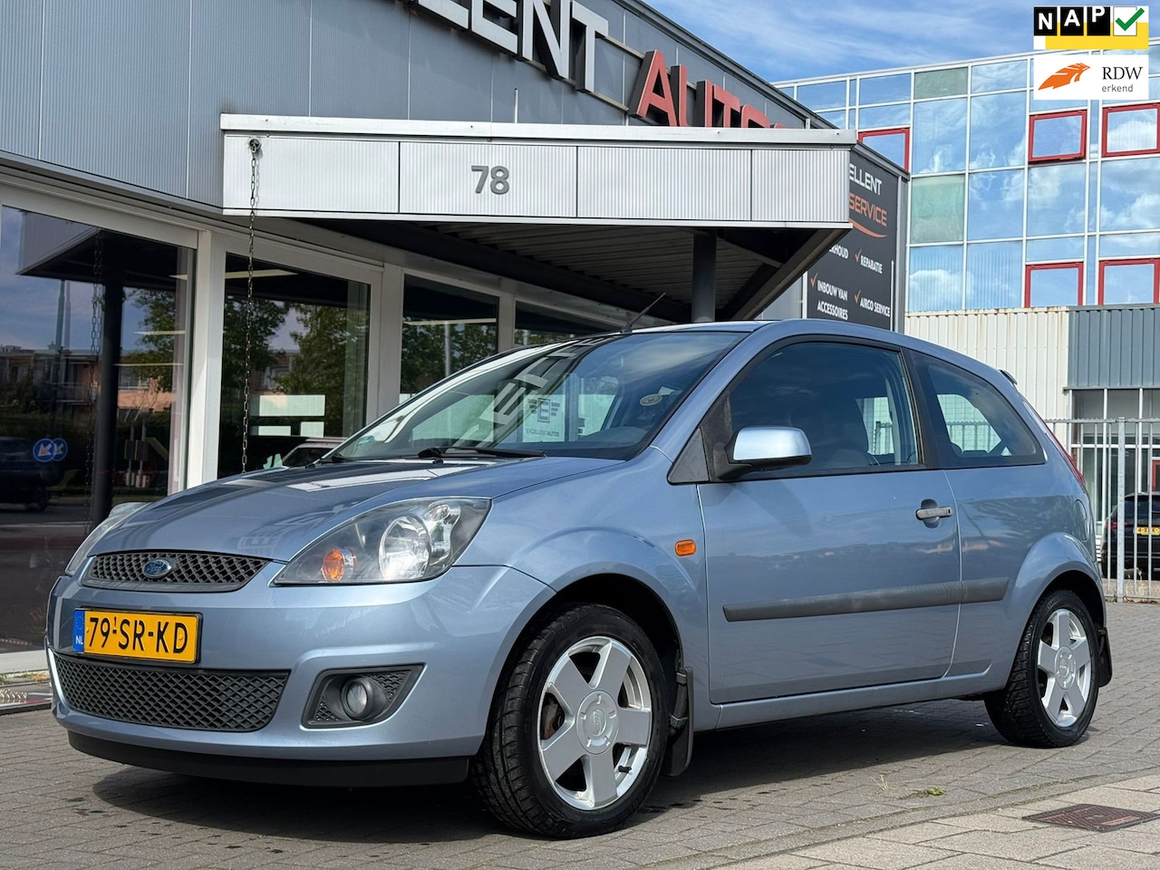 Ford Fiesta - 1.4-16V Futura - Airco - AutoWereld.nl