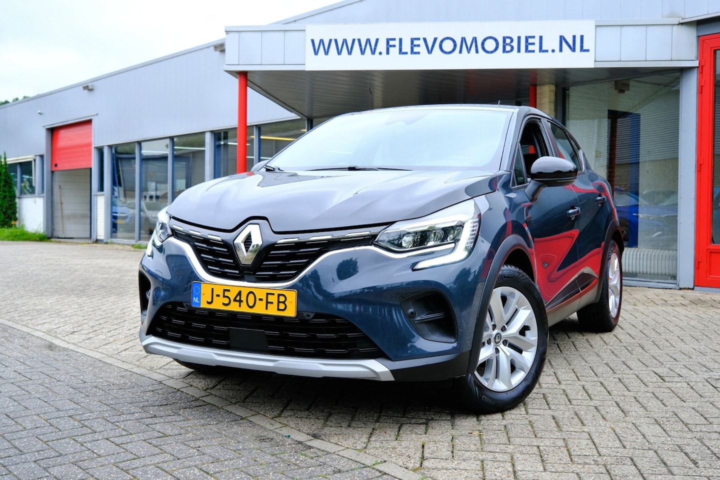 Renault Captur - 1.0 TCe 100 Zen Navi|LED|Cam|Airco - AutoWereld.nl