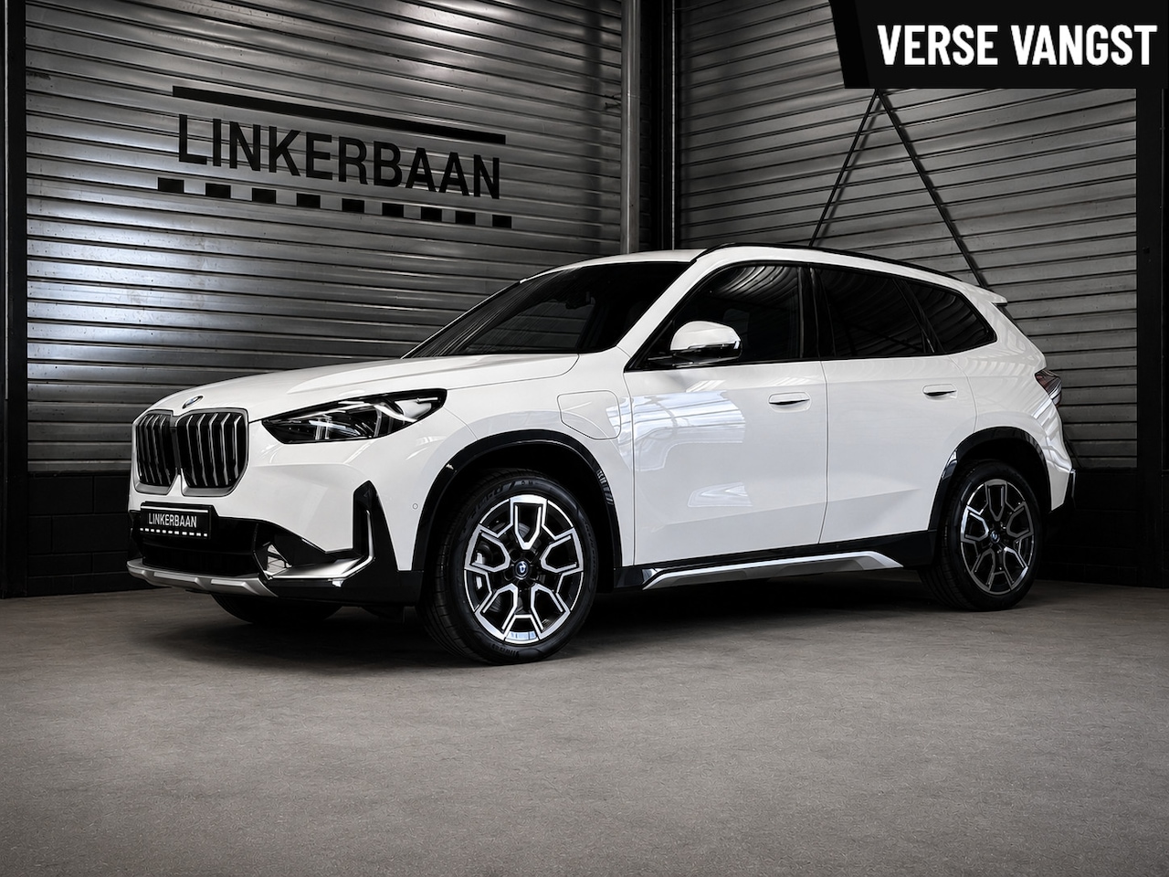 BMW X1 - xDrive25e Hybride | SOH 94% | Panodak | H&K | X Line | 19 inch | NL auto | - AutoWereld.nl