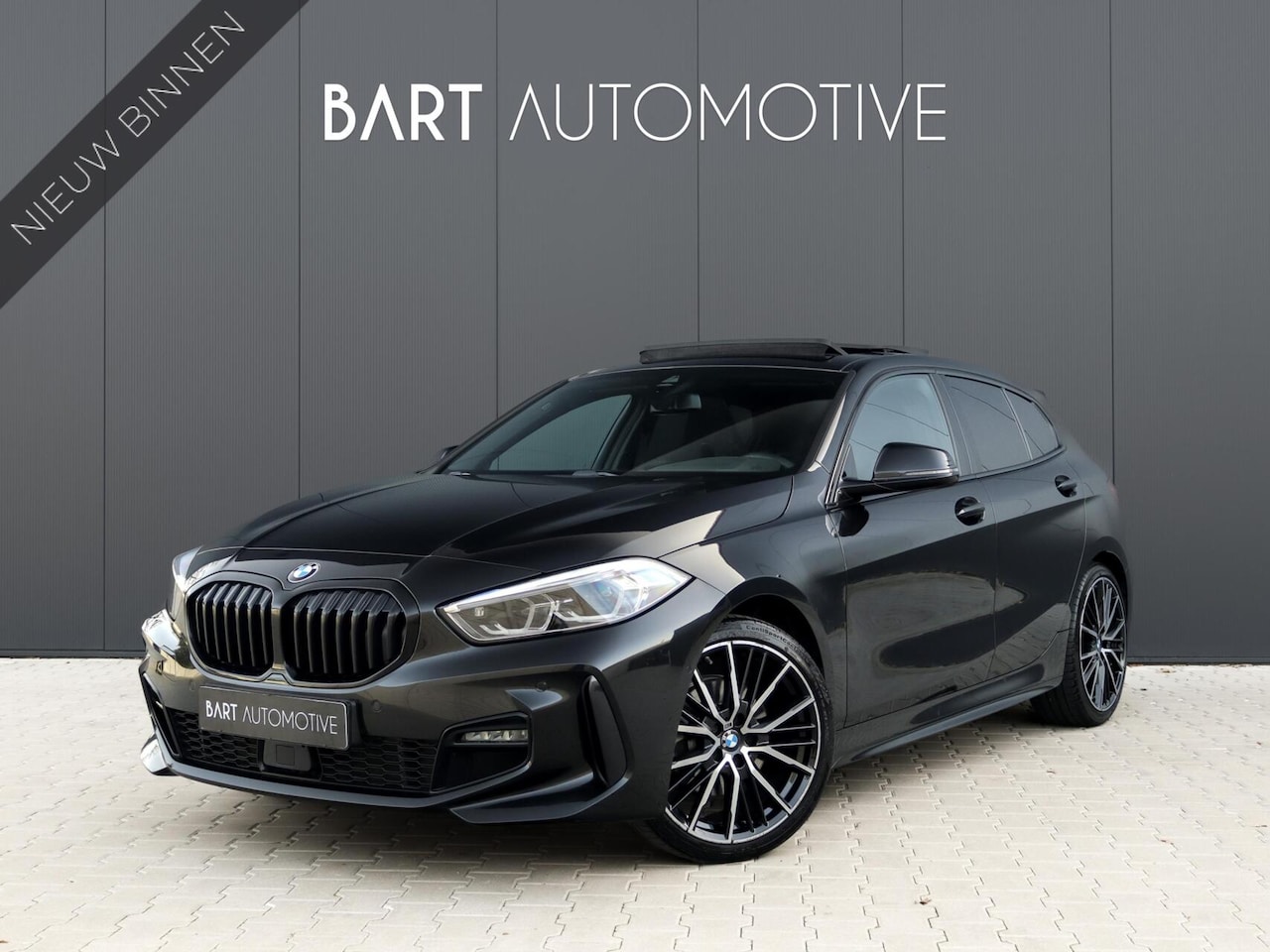 BMW 1-serie - 118i High Executive M Pakket|ACC|Camera|Pano|Kuipstoelen - AutoWereld.nl