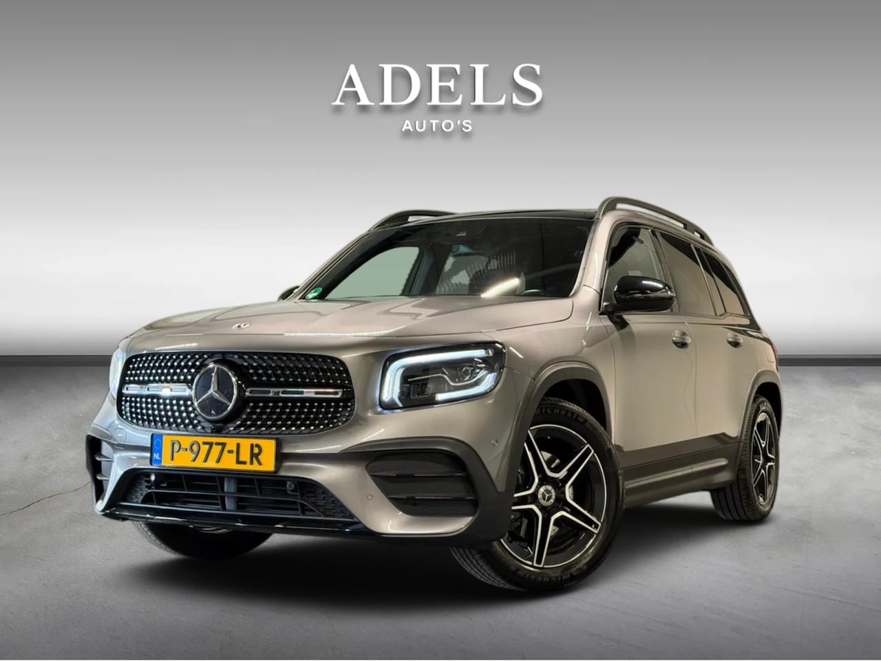 Mercedes-Benz GLB - 200 Business Solution AMG Panodak Camera Keyless Sfeerverlichting Night Pakket Trekhaak NL - AutoWereld.nl