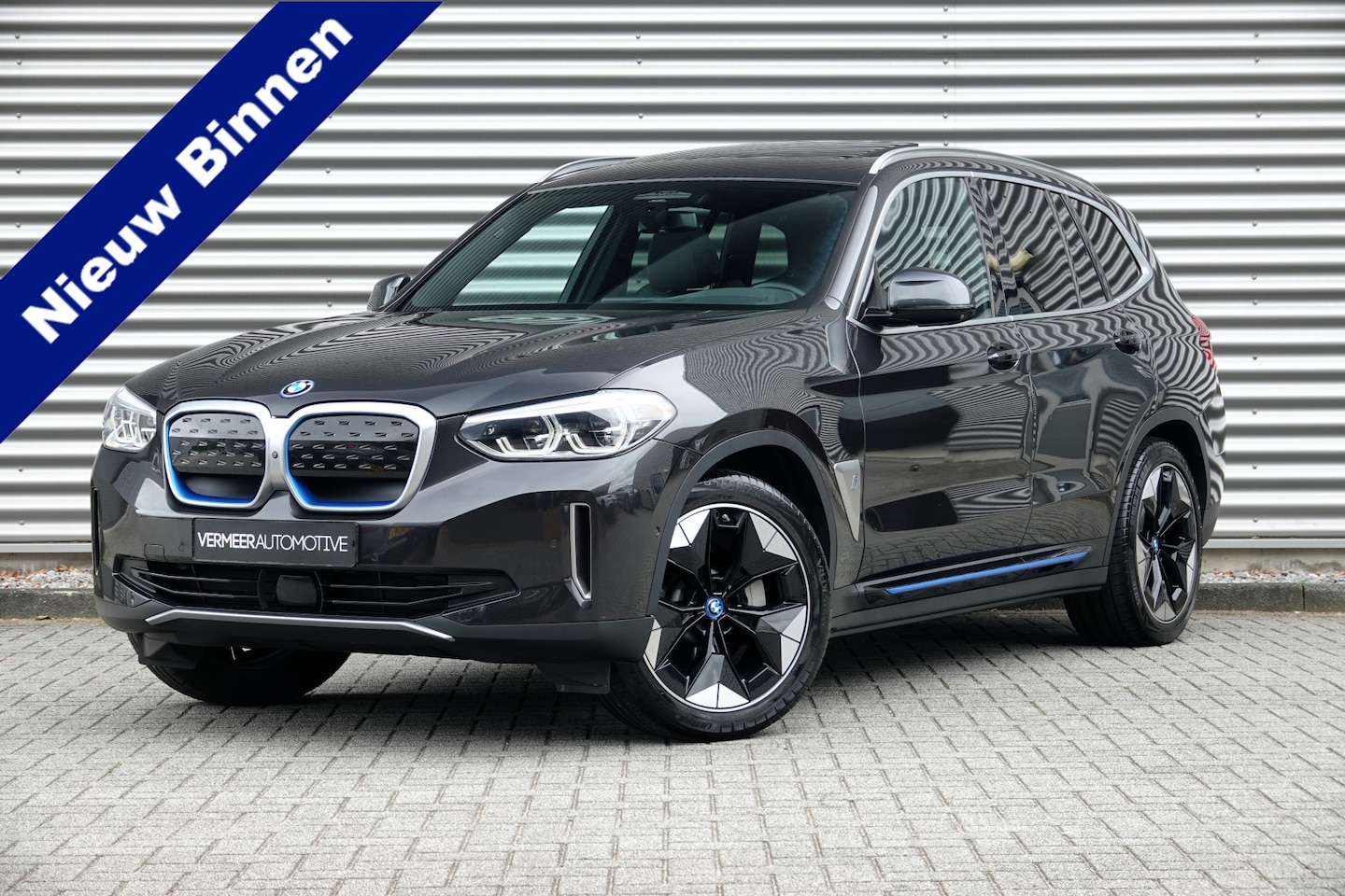 BMW iX3 - High Executive 80 kWh SOH 97,7% | Pano | HUD | Trekhaak | H&K | Memory | ACC | 360 | - AutoWereld.nl