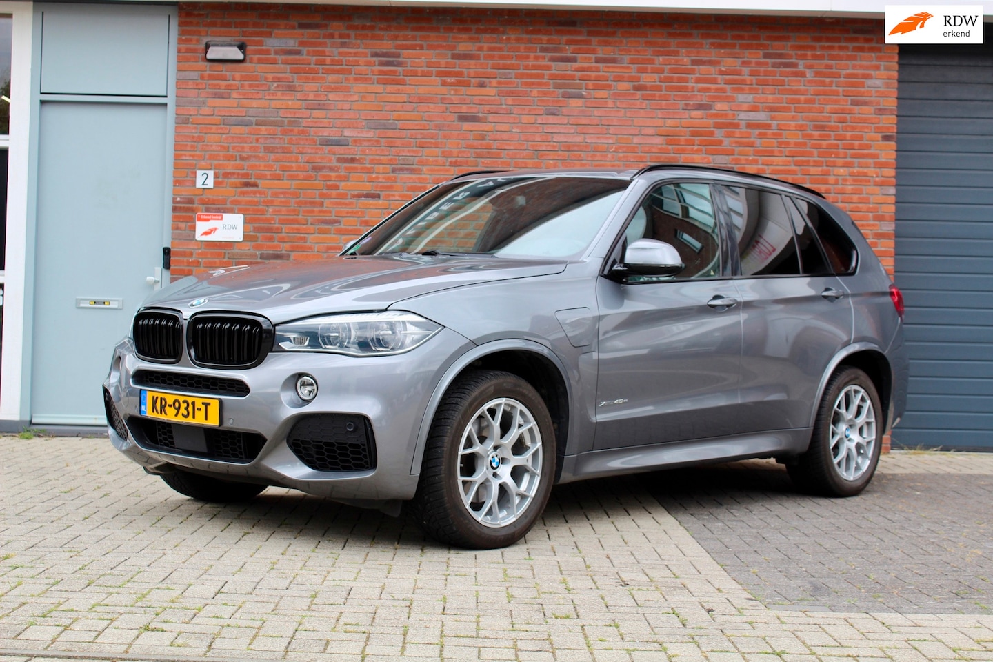 BMW X5 - XDrive40e M-Sport BOMVOL! | Alcantara H&K Headup ACC - AutoWereld.nl