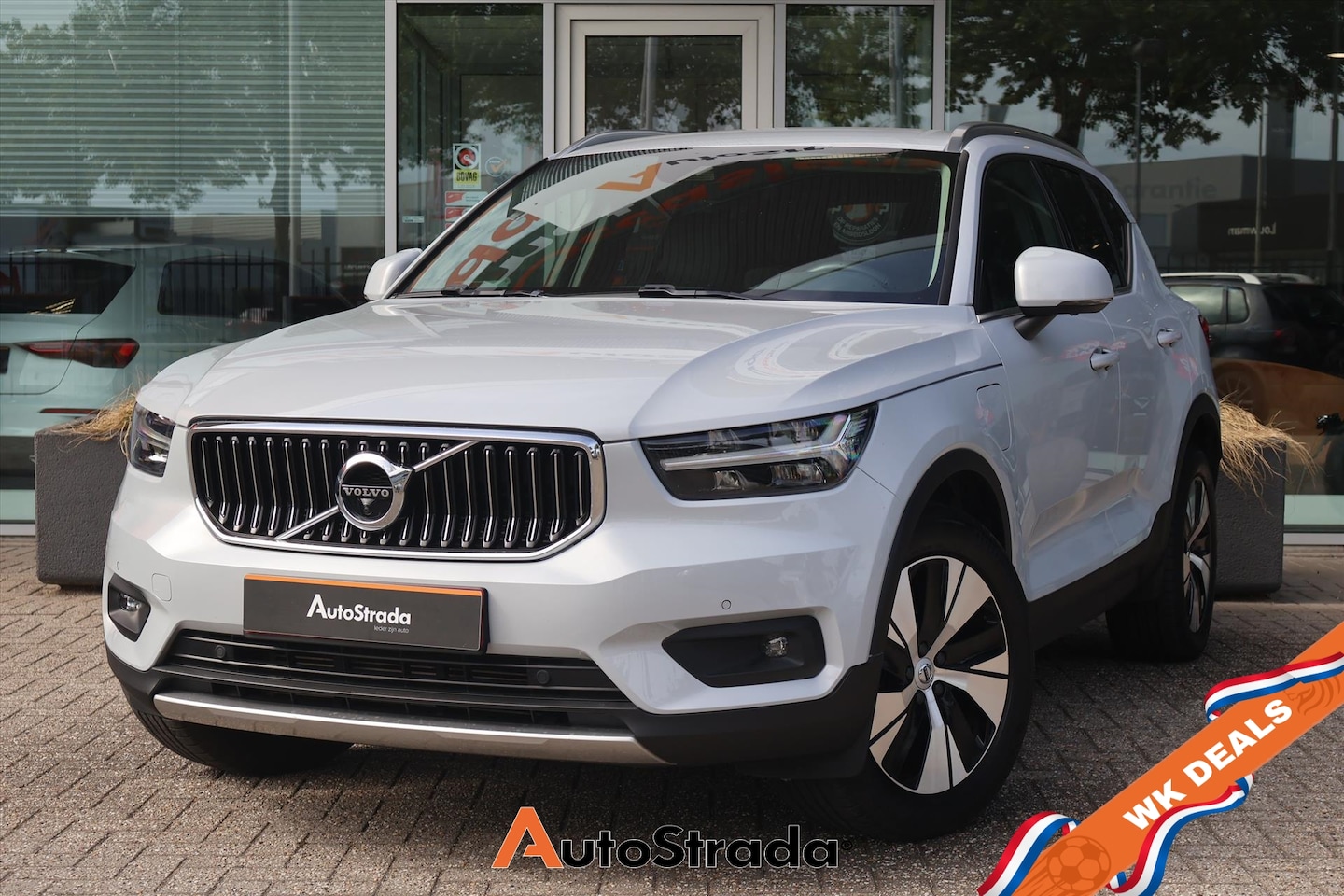 Volvo XC40 - T4 Inscription Expression 211pk SoH 94% I Navi I Trekhaak I Climate I Cruise I LED I Carpl - AutoWereld.nl