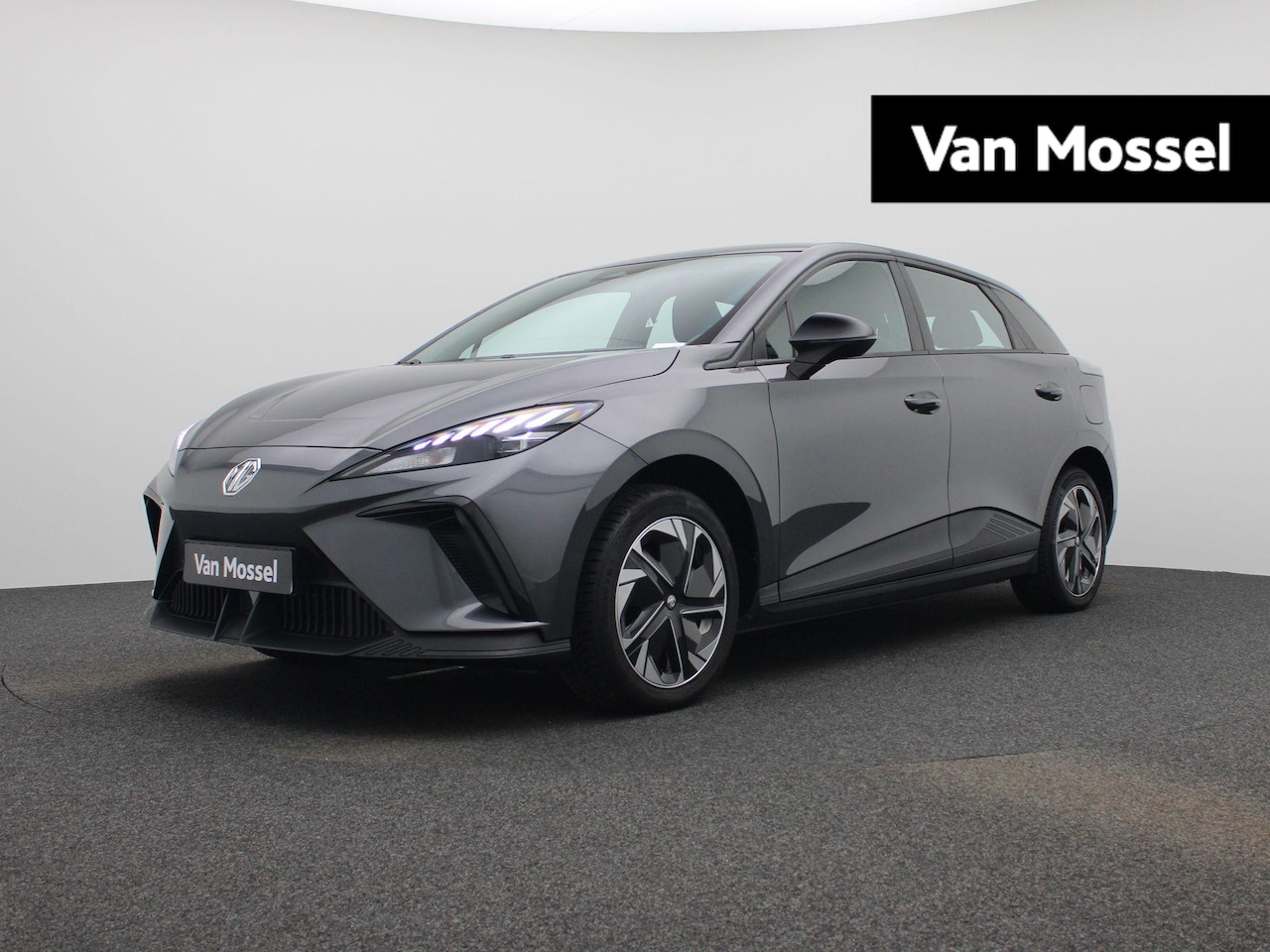 MG MG4 - 51 kWh Standard Climate Control / ECC | Cruise control Standaard | Navigatie | Stoelverwa - AutoWereld.nl