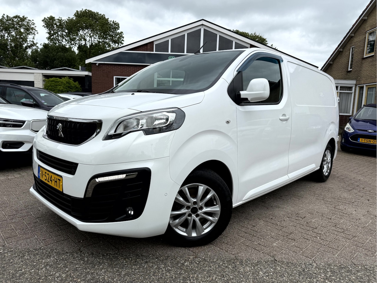 Peugeot Expert - 226S 1.6 BlueHDI 115pk Premium 3-Persoons, Navi, Camera, - AutoWereld.nl