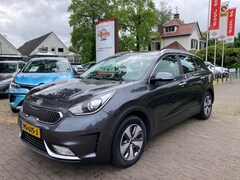 Kia Niro - 1.6 GDI HYBRID DYNAMICLINE AUTOMAAT / AIRCO-ECC / CRUISE CTR. / TREKHAAK