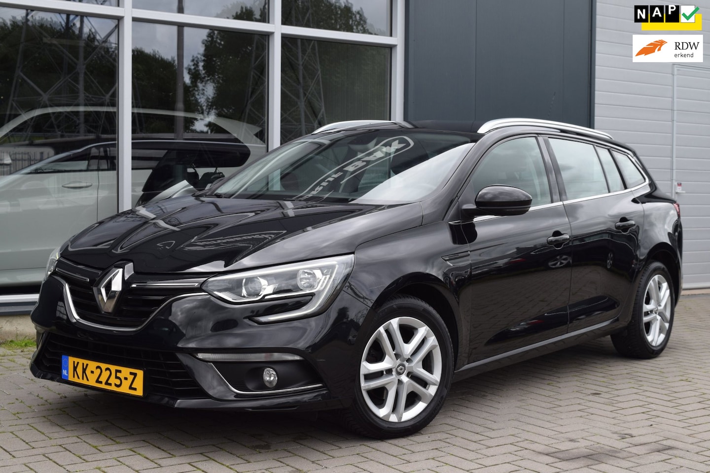 Renault Mégane Estate - 1.5 dCi Eco2 Zen | Clima | Cruise | NAP + APK 6-2027 - AutoWereld.nl
