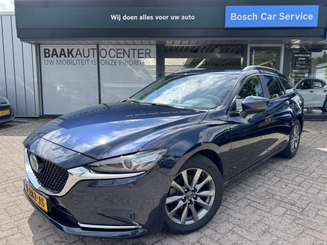 Mazda 6 Sportbreak - 2.0 S.A.-G Centre-Line | HUD | Camera | Stoelverw. - AutoWereld.nl