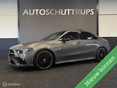 Mercedes-Benz A-klasse - 250 Premium Plus AMG 35 PACK / PANO / SFEER / BURMESTER / MATRIX-LED / CARPLAY