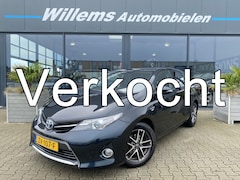 Toyota Auris - 1.8 Hybrid Executive Navigatie, Climate Control & Camera