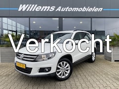 Volkswagen Tiguan - 1.4 TSI Comfort&Design Edition Trekhaak Wegkklapbaar, Navigatie & Cruise Control