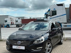 Volvo V60 - 2.4 D6 AWD Plug-In Hybrid CAMERA - AIRCO - PANO
