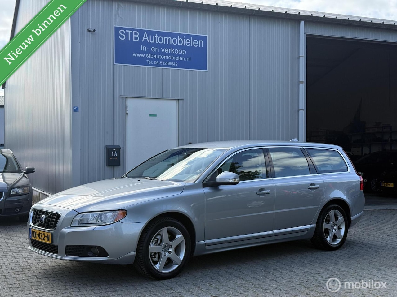 Volvo V70 - 2.5T Summum 2.5T Summum, Automaat, 5 cilinder - AutoWereld.nl