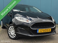 Ford Fiesta - 1.0 Style 5Drs Airco Cruise Control Led Apk 10-06-2027