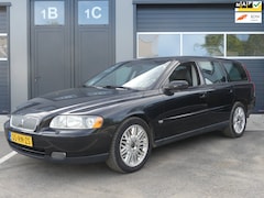 Volvo V70 - 2.4 Momentum Automaat ECC Navi Leder Cruise Control Org. NL-Auto NAP APK t/m 04-2027