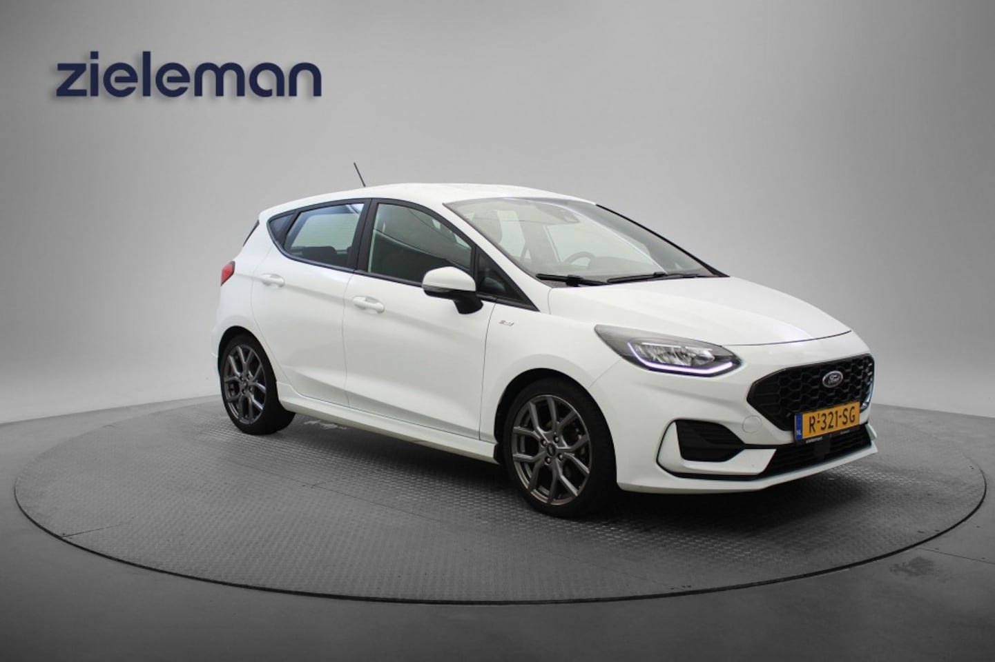 Ford Fiesta - 1.0 EcoBoost Hybrid ST-Line - Carplay, Cruise, Trekhaak - AutoWereld.nl