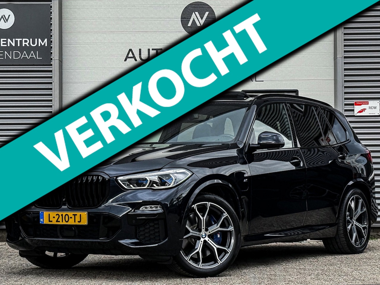 BMW X5 - XDrive45e High Executive 3X M-SPORT B&W/TREKHAAK/PANO/NAP/NL AUTO/DIAMOND POOK/INDIVIDUAL - AutoWereld.nl