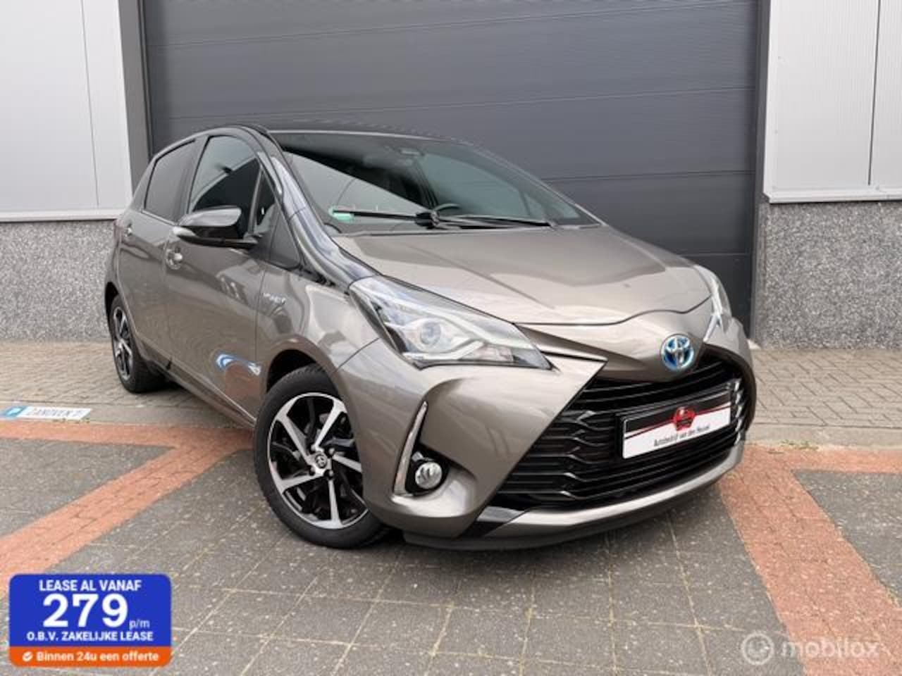 Toyota Yaris - 1.5 Hybrid Bi-tone 2020 Carplay Keyless Cruise - AutoWereld.nl
