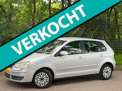 Volkswagen Polo - 1.4-16V Optive RIJDGOED/INRUILER/AIRCO/APK