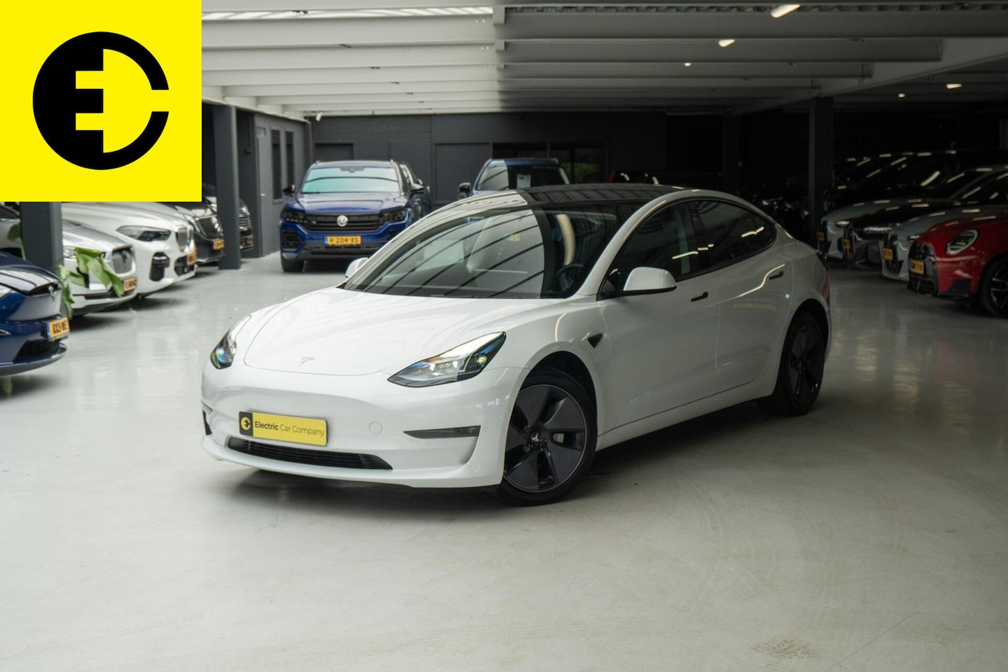 Tesla Model 3 - Long Range RWD Long Range AWD 75 kWh | Warmtepomp | 250KWH snelladen | Incl.BTW - AutoWereld.nl