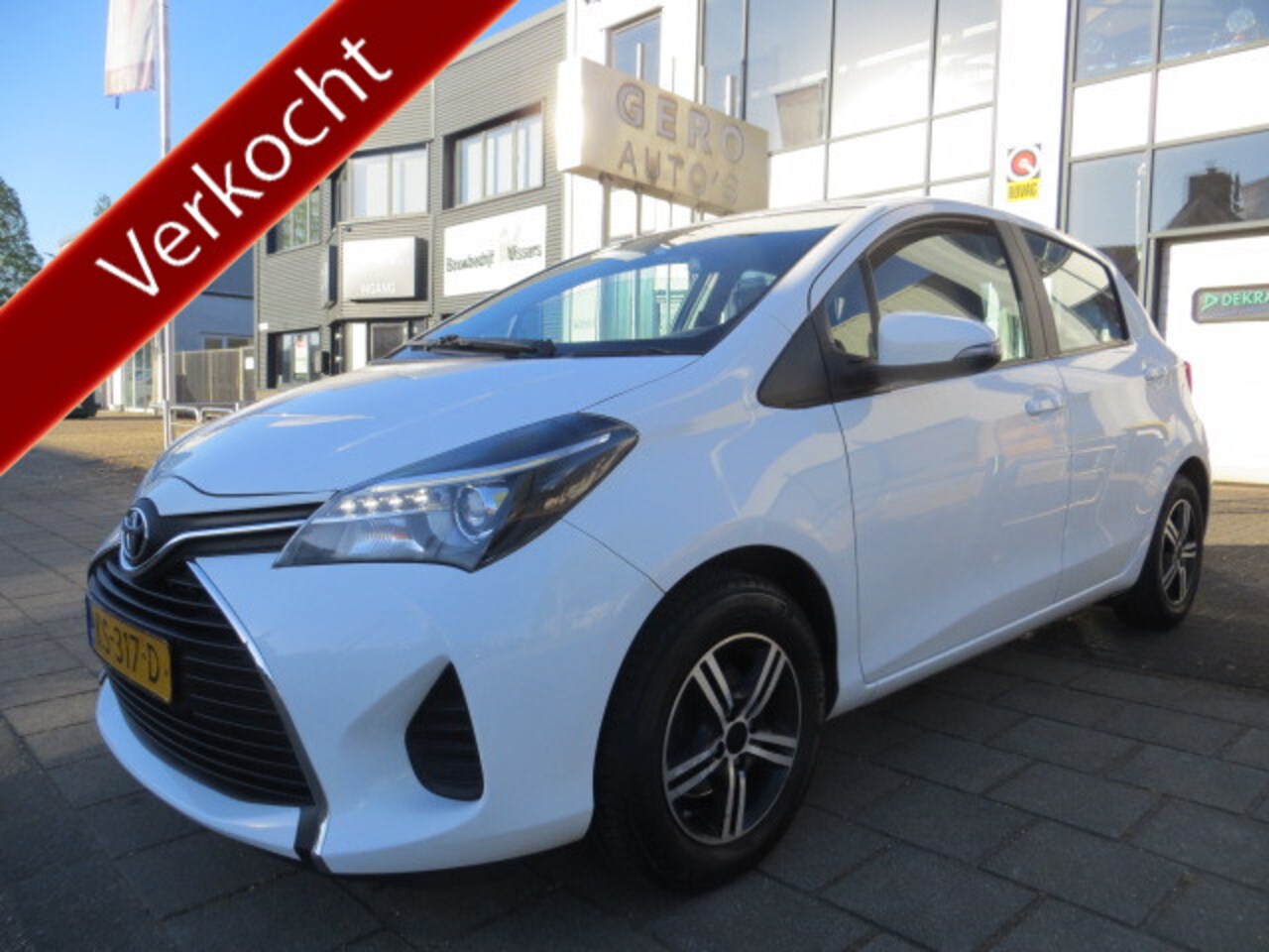 Toyota Yaris - 1.0 VVT-i Trend 5 deurs nl-auto ,airco ecc,camera,trekhaak - AutoWereld.nl