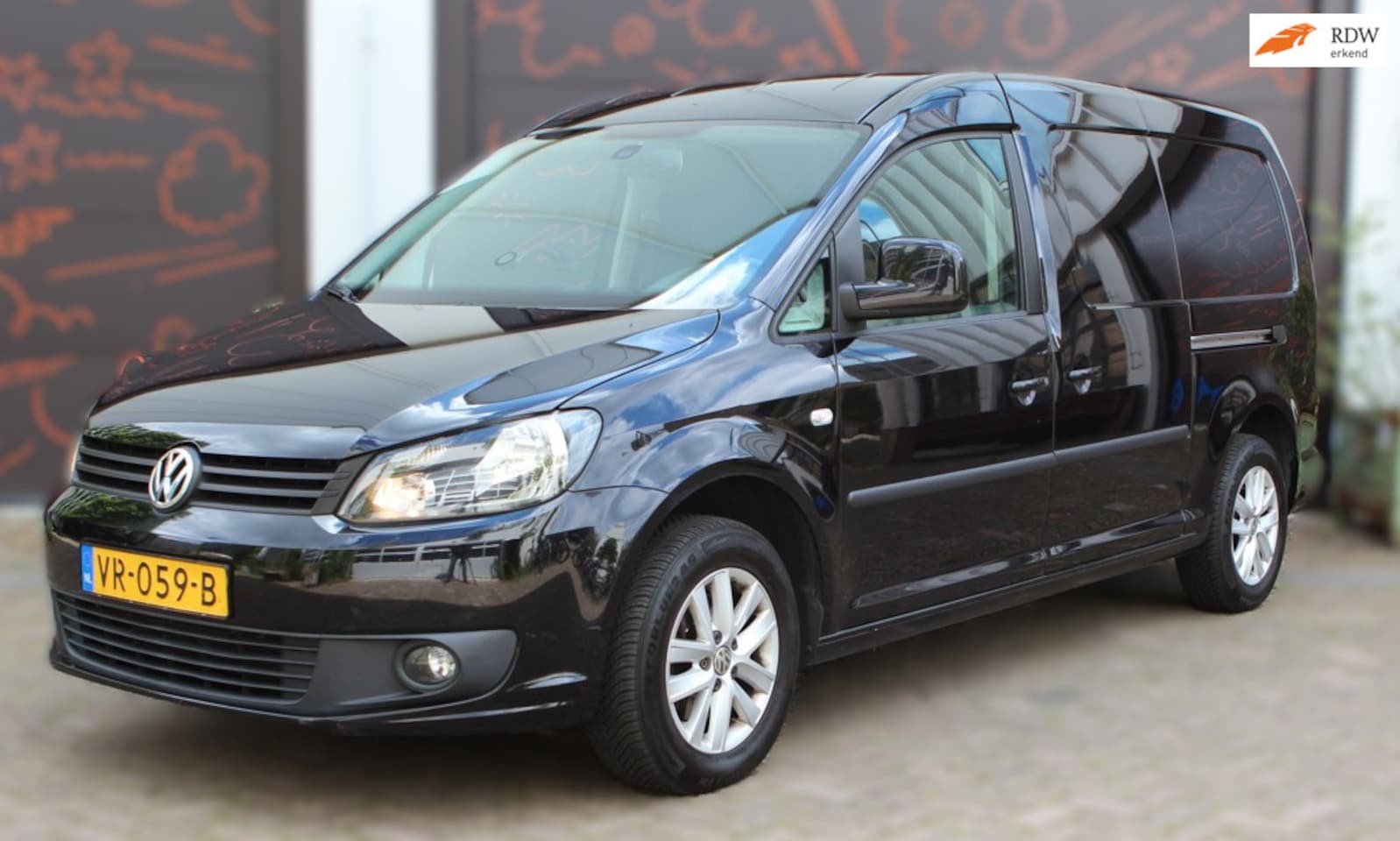 Volkswagen Caddy Maxi - 1.6 TDI L2H1 Highline C -Edition DSG 6250 incl BTW - AutoWereld.nl