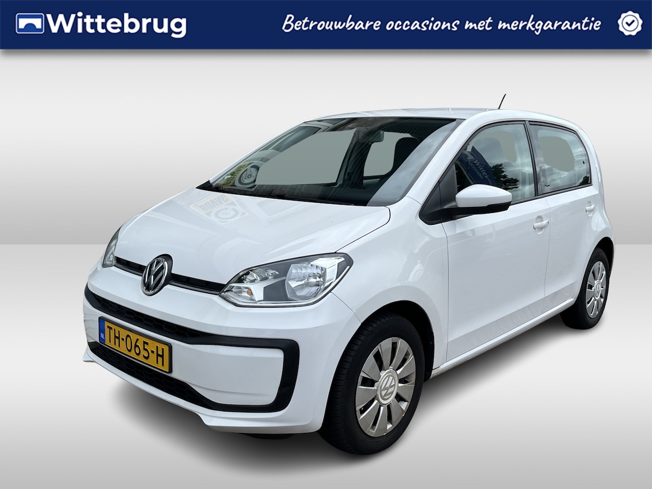 Volkswagen Up! - 1.0 BMT move up! / AIRCO/ ZEER ZUINIG/ BLUETOOTH/ DAB/ - AutoWereld.nl