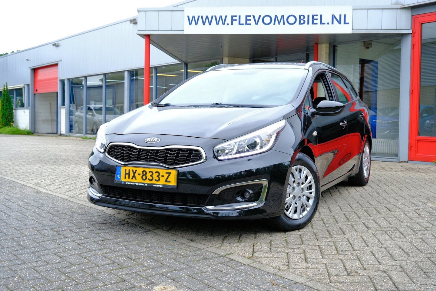 Kia Cee'd Sportswagon - Ceed 1.0 T-GDi ComfortLine Airco|Cruise|Trekhaak - AutoWereld.nl