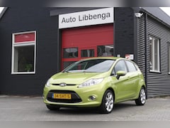 Ford Fiesta - 1.25 Titanium AIRCO ECC / CRUISE / AUDIO SONY / LM VELGEN / VOORRUITVERW. / PARKEER EN REG