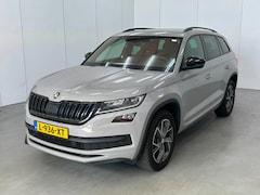 Skoda Kodiaq - 1.5 TSI Sportline Business Automaat | DAB+ | Trekhaak | Vol opties | Dealerauto | Inruil m