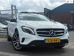 Mercedes-Benz GLA-Klasse - 200 d Score | Panoramadak | LED | 19” LMV | Stoelverwarming |