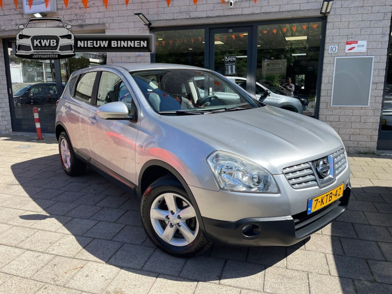 Nissan Qashqai - 2.0 Airco Parkeersensoren Nieuwe apk - AutoWereld.nl